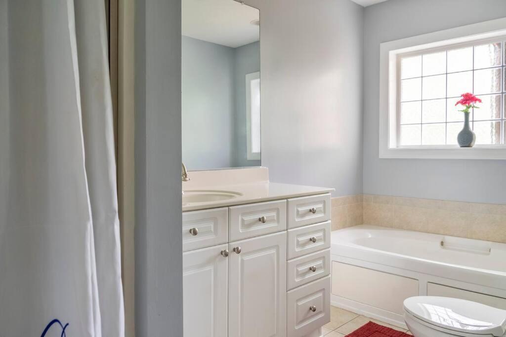 Private Room Balcony And Bathroom In צ'רלסטון מראה חיצוני תמונה